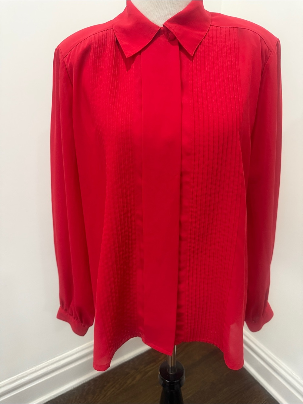 Vintage Christie & Jill Red Pintuck Button-Front Secretary Blouse 14